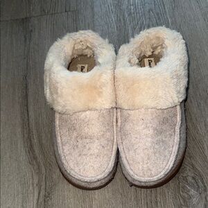 Dearfoams Cream Fur Women's Slippers